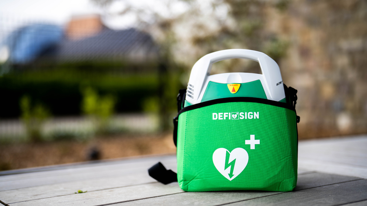 Can anyone use a defibrillator?